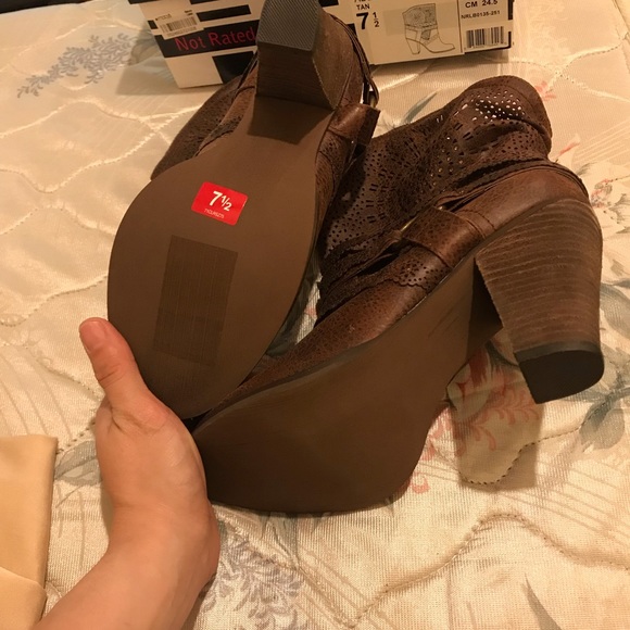 Booties - Picture 4 of 7